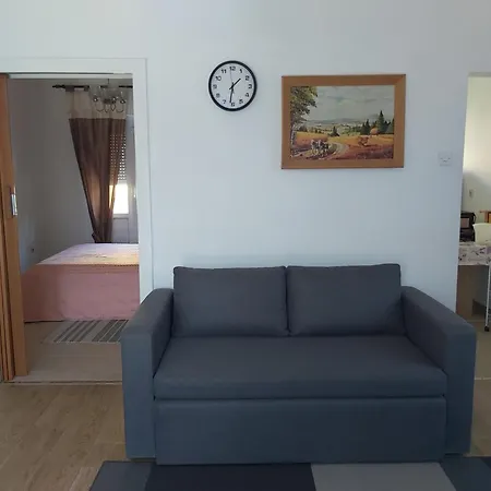 Apartment With Parking Space - 23506