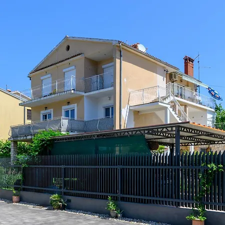 With A Parking Space - 23506 Apartment Rovinj
