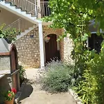With Parking Space - 23506 Ρόβινι