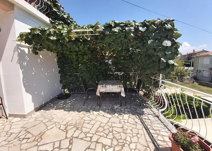 With Parking Space - 23506 Apartment Rovinj