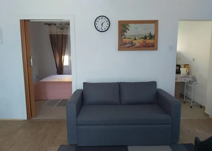 Apartment With Parking Space - 23506